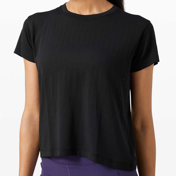 lululemon athletica Tops - Lululemon Train To Be Short Sleeve Black
